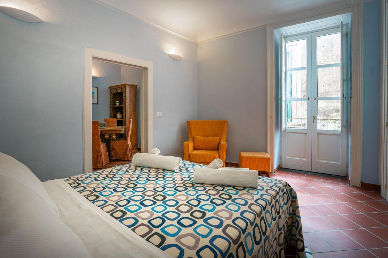 I Tre Balconi Di Via Roma Apartment Syracuse Bagian luar foto