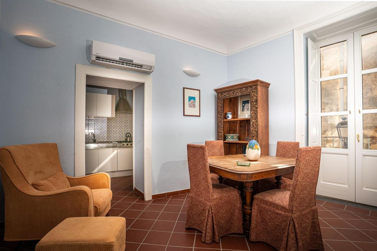 I Tre Balconi Di Via Roma Apartment Syracuse Bagian luar foto